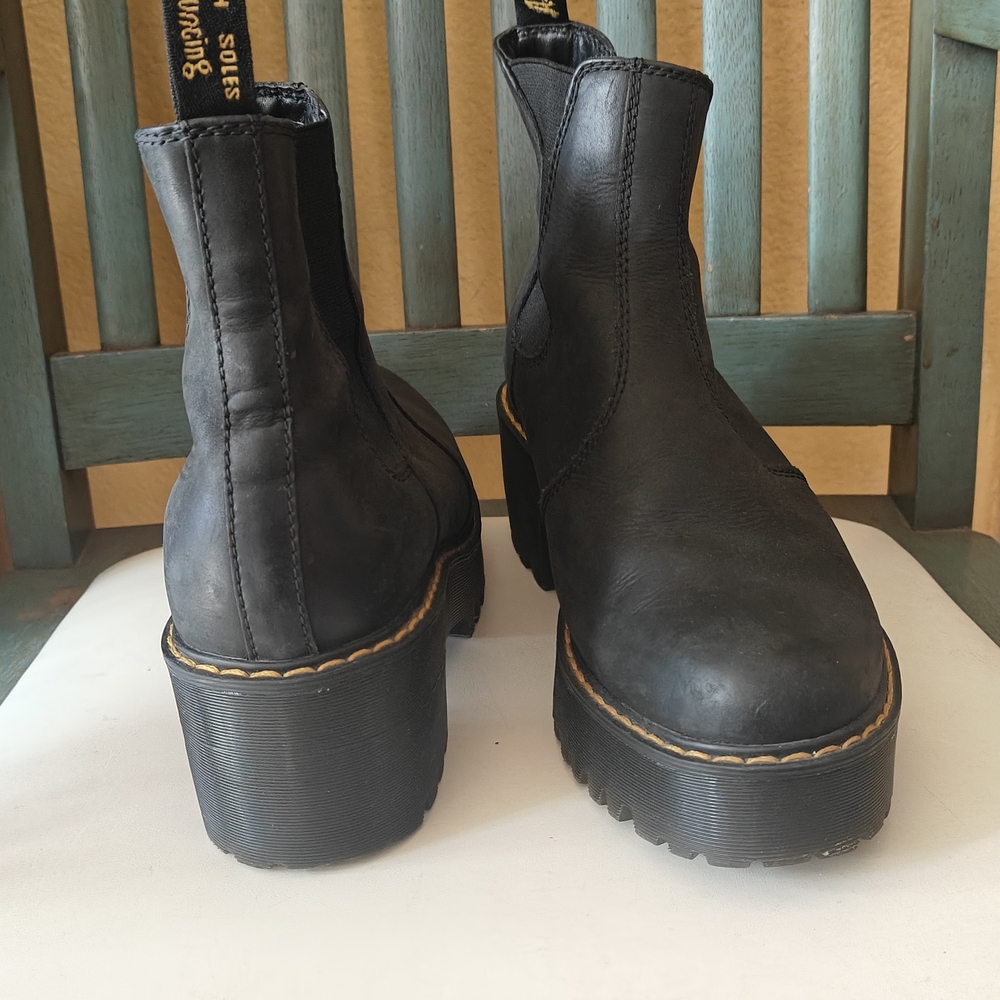 Dr Martin Black Leather Women's Boots Size 9.5/10